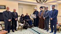 دیدار نماینده ولی‌فقیه در بنیاد شهید کشور با جانباز ۷۰ درصد حاج ابراهیم محمودآبادی در همدان