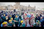 پیکر شهیدان زنگنه و ظفرمند بر روی دستان مردم همدان تشییع شد
